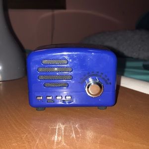 a bluetooth speaker without bluetooth cord